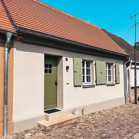 Isetta Wettelsteck - Mini In Kyritz, Einer Charmanten Stadt Im Herzen Von Brandenburg * Kyritz